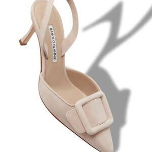 Manolo Blahnik, 37.5, Beige, Like New